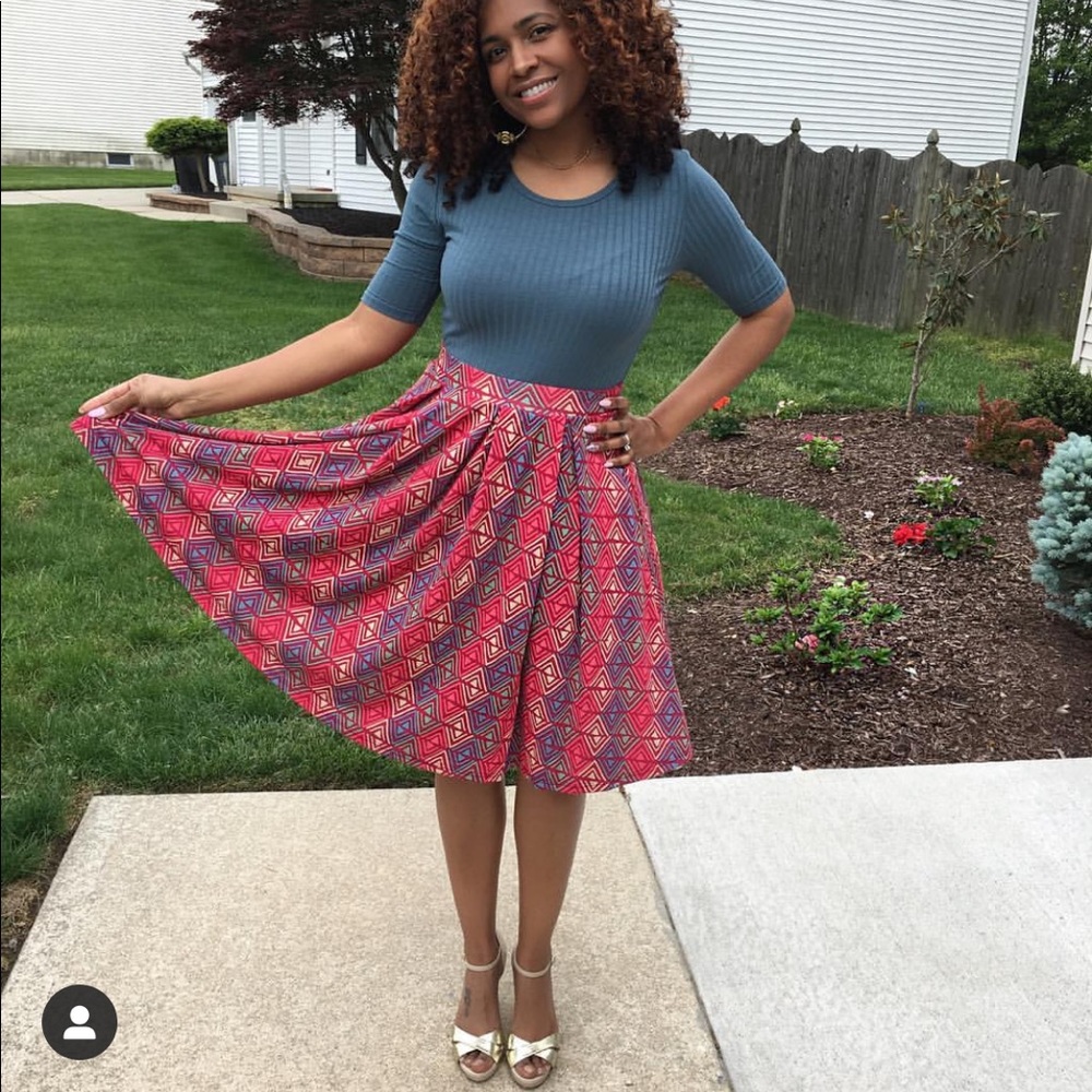 SUPER SOFT Lularoe skirt